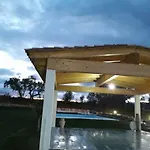 Sardama Oda ve Kahvaltı 3*
